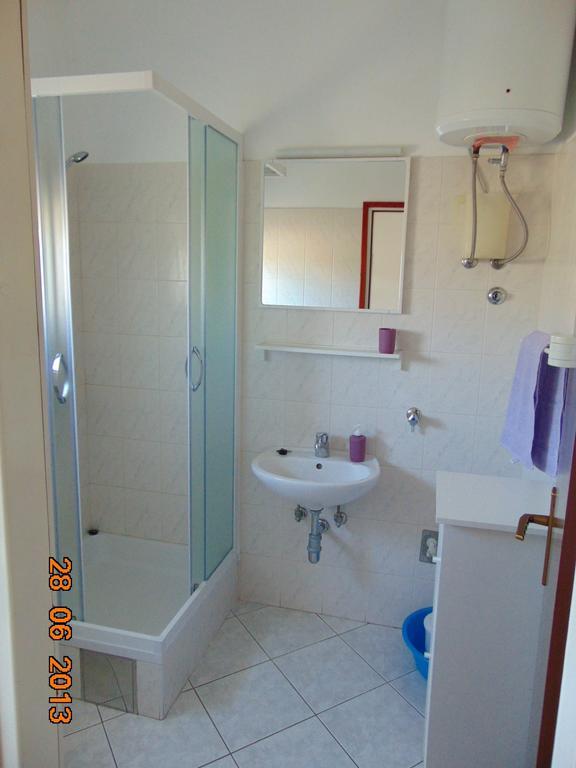 Apartments Borozan Vinišće Rom bilde