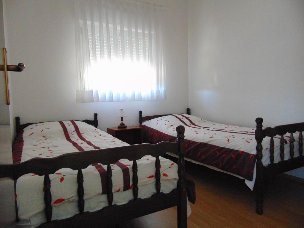 Apartments Borozan Vinišće Rom bilde