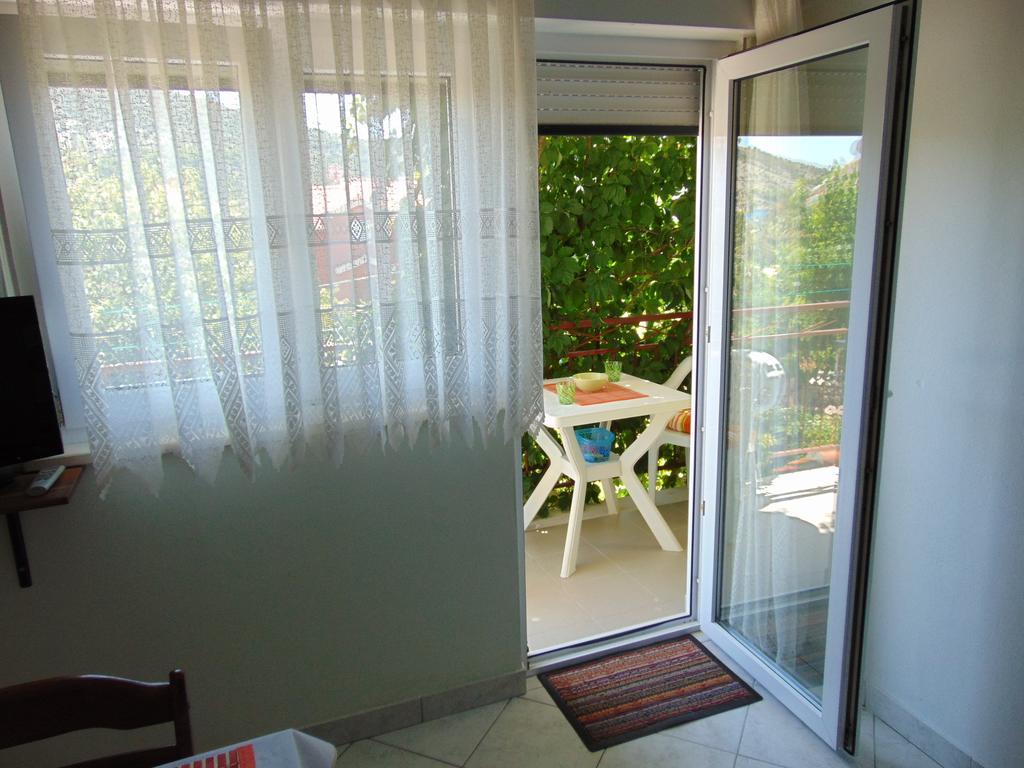 Apartments Borozan Vinišće Rom bilde