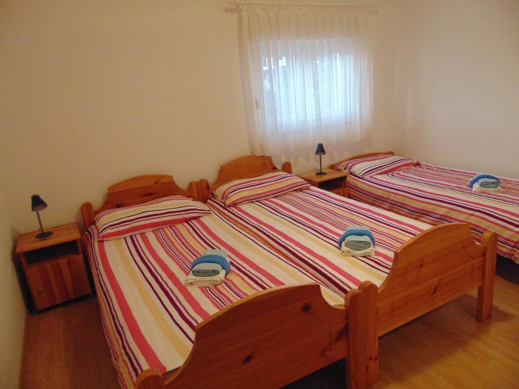 Apartments Borozan Vinišće Rom bilde