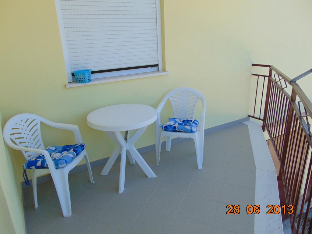 Apartments Borozan Vinišće Rom bilde